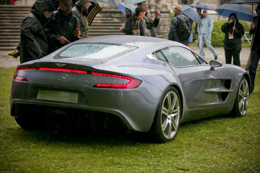  Aston Martin One-77 2010 года  (фото 15 из 89)